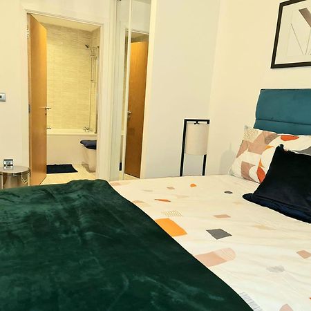 Exquisite Cosy 2-Bed Apartment In Salford Manchester Buitenkant foto